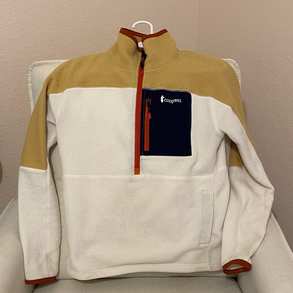 Cotopaxi Women's White, Tan, and Navy Zip-Up Jacket